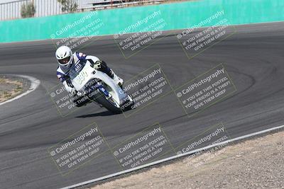 media/Apr-20-2025-AHRMA (Sun) [[393a79c373]]/Race/Group 11 early race/Turn 4b/